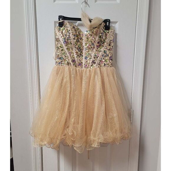 Star Box Champagne Rhinestone Formal Dress M - Picture 1 of 12